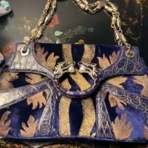 Gucci TOM FORD CRYSTAL  DRAGON  Purple Velvet Bag VERY RARE!!!! LIKE NEW!